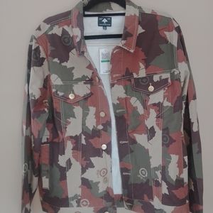 NWT LRG Leaf Camouflage Jacket